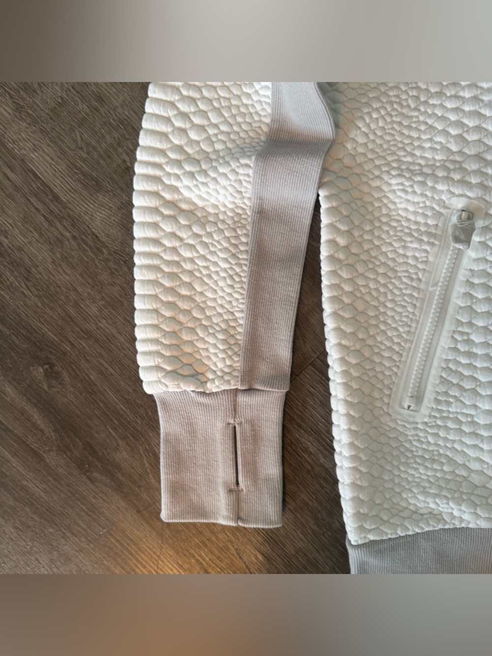 Blanc Noir Croc Textured Sweatshirt - Picture 4 of 9